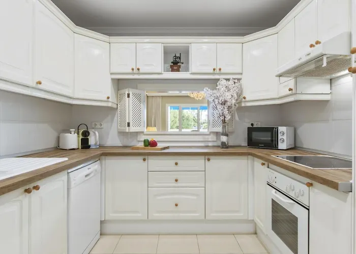 3 En Playas Del Duque Puerto Banus